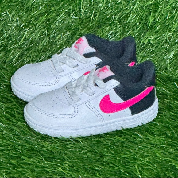 Nike Air Force Baby Unisex Crib Booties Sneakers DQ0364-109